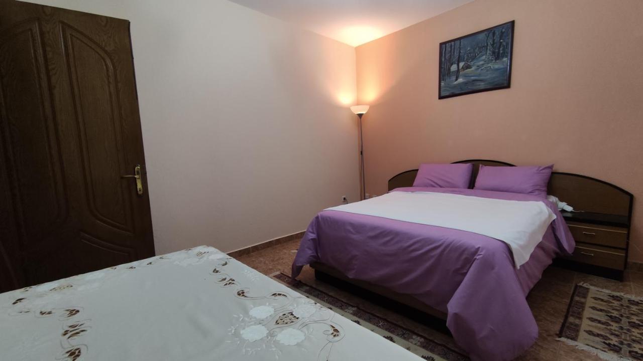 Guest House Katerina Korce Chambre photo